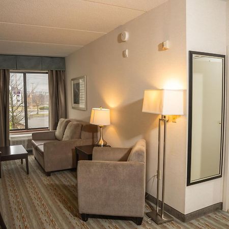 Wyndham Garden Erie Hotell Kearsarge Exteriör bild