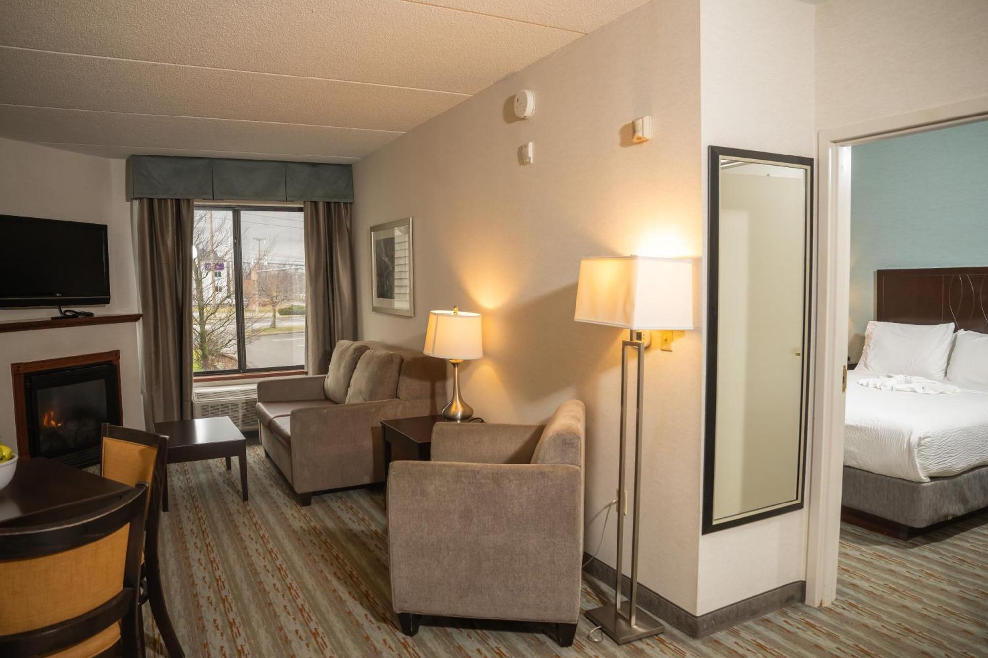 Wyndham Garden Erie Hotell Kearsarge Exteriör bild